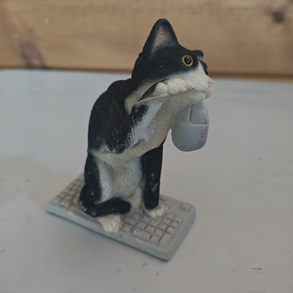 Vintage 1997 Stone Critters Kitty on the Keys Figure Black & White‎ SC-1016